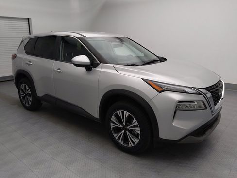 Used 2023 Nissan Rogue SV FWD image 11