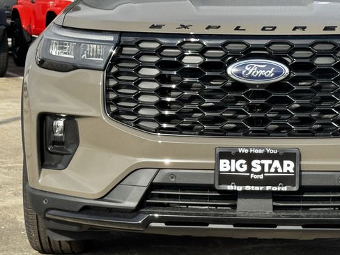 New 2026 Ford Explorer ST-Line w/ ST-Line Street Pack image 6