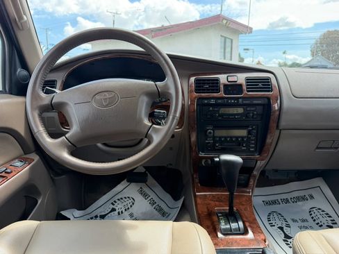 Used 2000 Toyota 4Runner Limited image 17