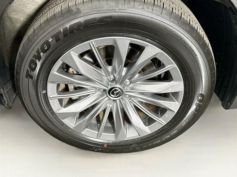 Used 2026 MAZDA CX-90 3.3 Turbo w/ Select Package image 11