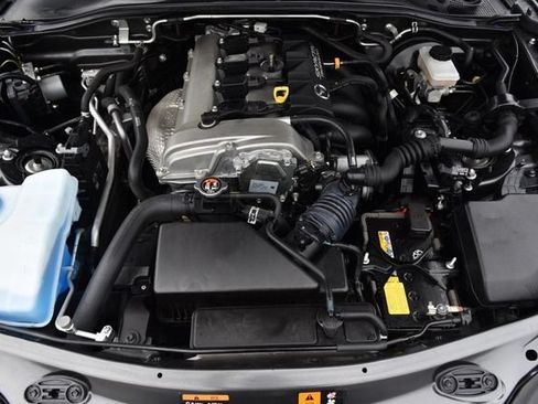 Used 2019 MAZDA MX-5 Miata RF Grand Touring RWD image 23