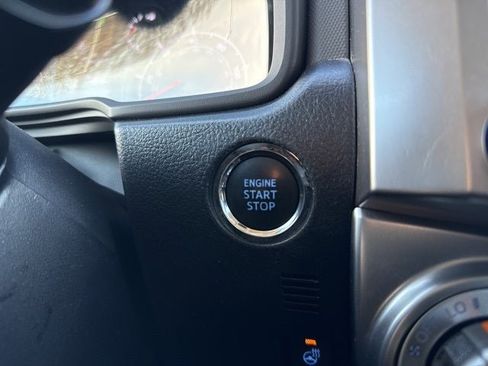 Certified 2024 Toyota 4Runner SR5 Premium image 27