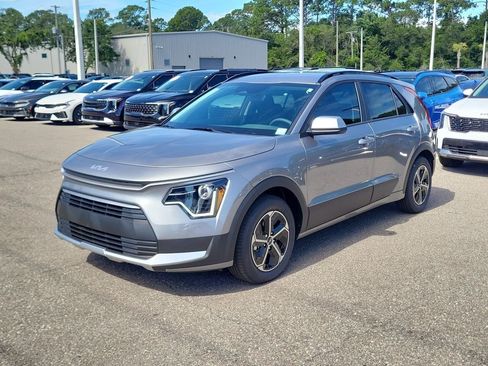 New 2026 Kia Niro LX FWD image 3