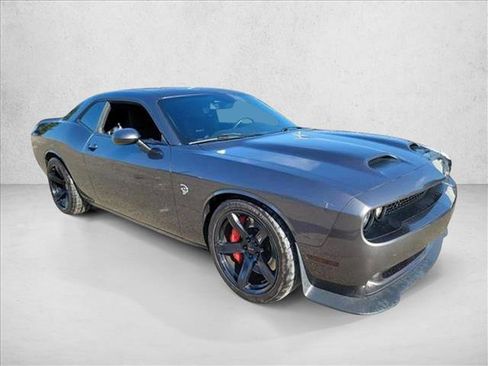 Used 2020 Dodge Challenger SRT Hellcat image 3