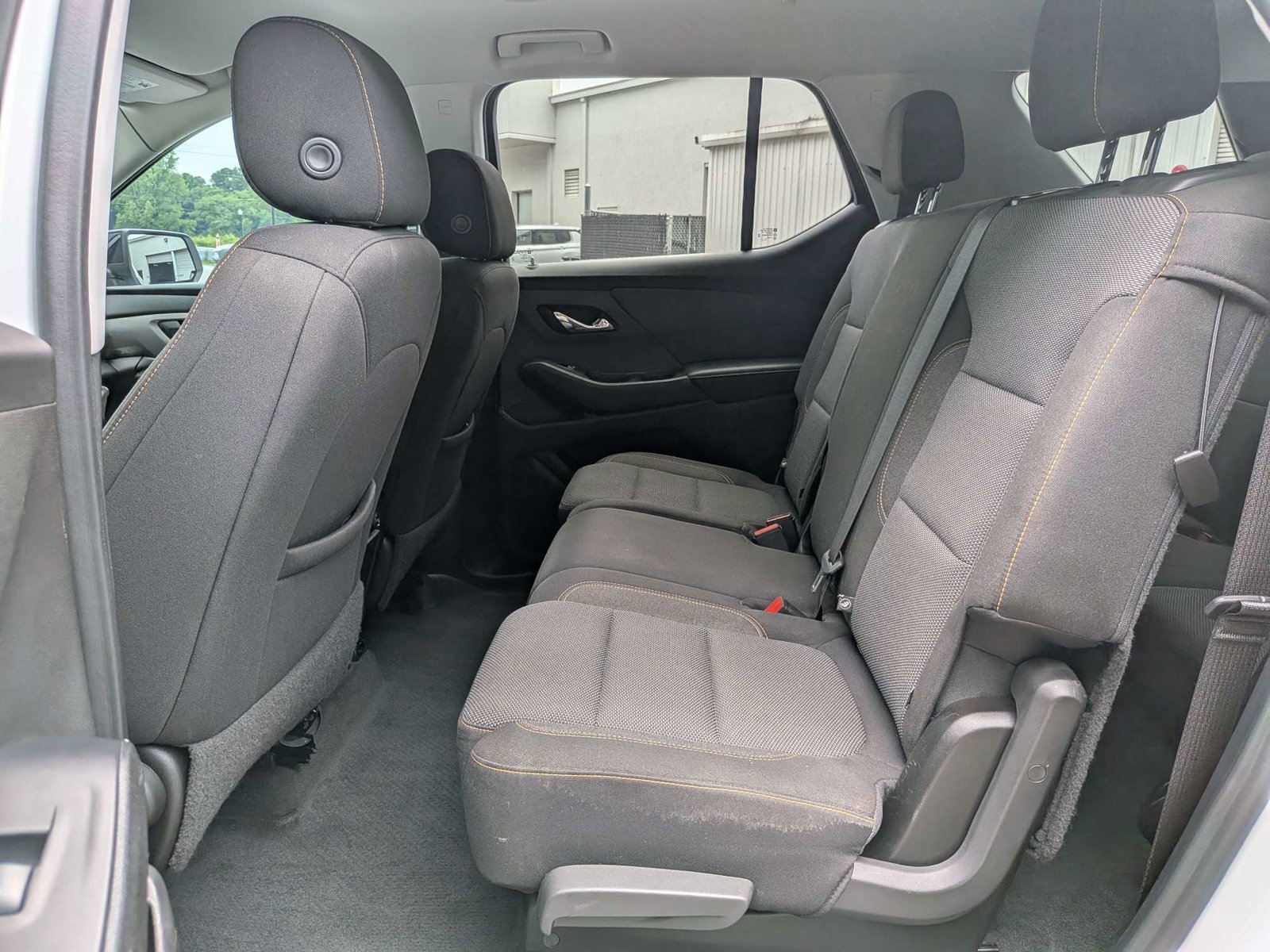 Used 2021 Chevrolet Traverse LS FWD image 14