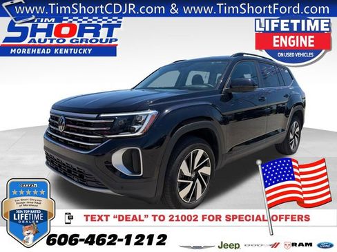Used 2025 Volkswagen Atlas SE AWD/4WD image 1