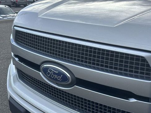 Used 2018 Ford F150 Platinum w/ Equipment Group 701A Luxury image 28