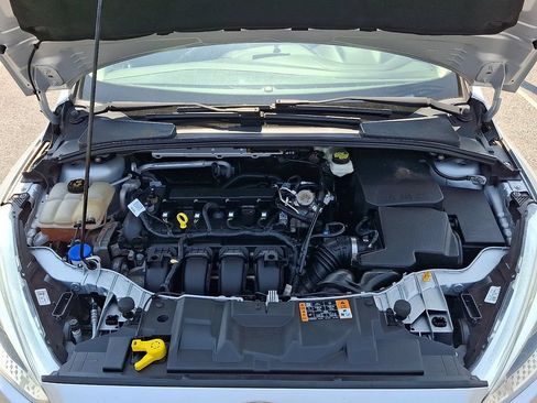 Used 2017 Ford Focus SE FWD image 27