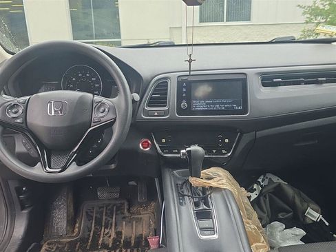 Used 2021 Honda HR-V EX image 4