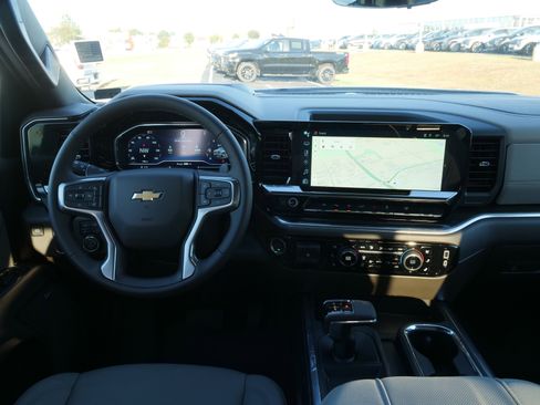 New 2025 Chevrolet Silverado 1500 LTZ w/ LTZ Premium Package image 20