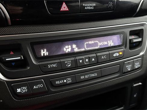 Used 2022 Honda Passport TrailSport image 28