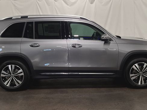 New 2026 Mercedes-Benz GLB 250 image 3