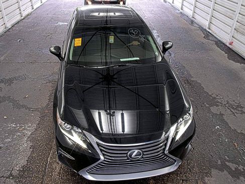 Used 2018 Lexus ES 350 w/ Premier Package FWD image 3