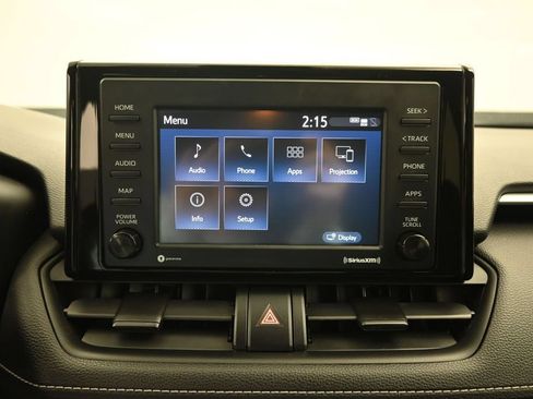 Used 2021 Toyota RAV4 LE FWD image 14