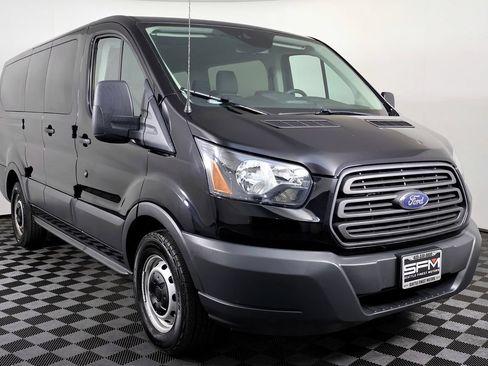 Used 2018 Ford Transit 150 XL RWD image 5