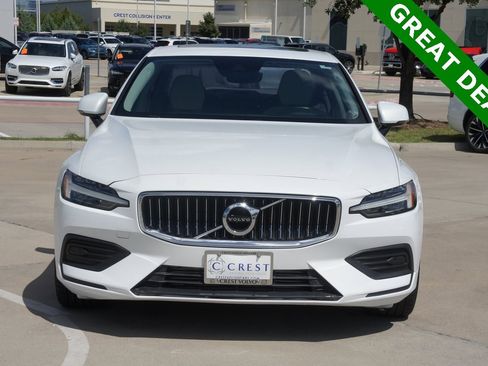 Used 2020 Volvo S60 T6 Momentum image 3