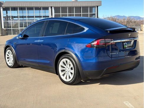 Used 2018 Tesla Model X 100D image 6