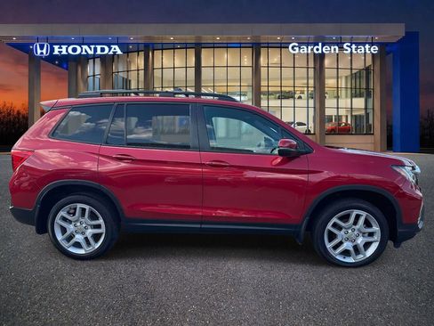 Certified 2025 Honda Passport EX-L image 5