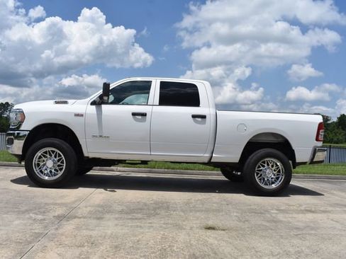 Used 2022 RAM 2500 Tradesman w/ Chrome Appearance Group AWD/4WD image 7