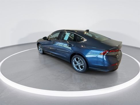 Used 2024 Honda Accord EX image 5