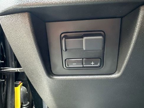 Used 2024 GMC Canyon Denali AWD/4WD image 31