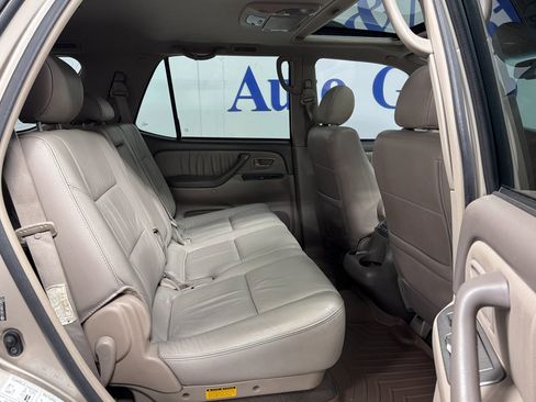 Used 2007 Toyota Sequoia Limited image 11