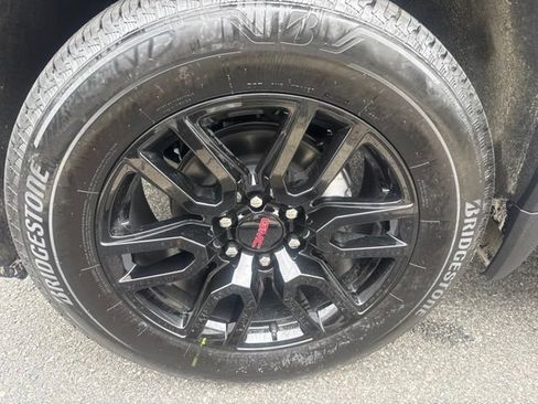 New 2026 GMC Sierra 1500 Elevation w/ Elevation Premium Package AWD/4WD image 4