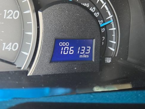 Used 2012 Toyota Camry LE FWD image 26