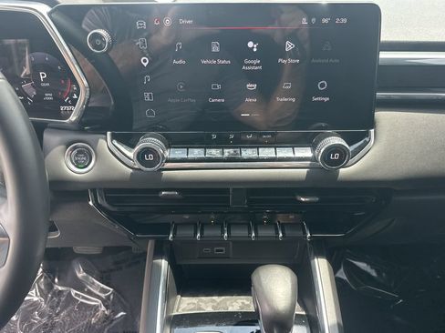 Used 2024 GMC Canyon Elevation w/ Convenience Package RWD image 20
