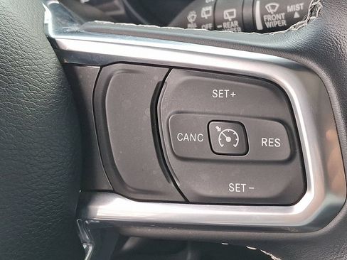 Used 2023 Jeep Wrangler Unlimited Sahara w/ Dual Top Group AWD/4WD image 23