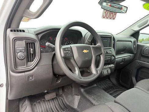 Used 2025 Chevrolet Silverado 1500 W/T RWD image 14