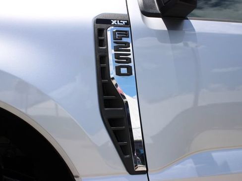Used 2024 Ford F250 XLT w/ FX4 Off-Road Package AWD/4WD image 21