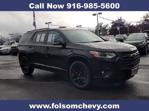 Used 2021 Chevrolet Traverse Premier w/ Redline Edition image 2