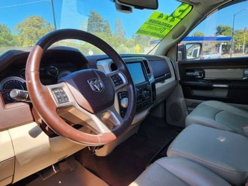 Used 2015 RAM 1500 Laramie w/ Convenience Group image 5