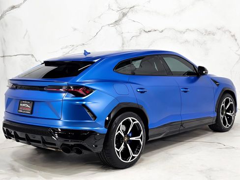 Used 2021 Lamborghini Urus image 12