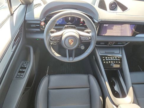 New 2026 Porsche Macan 4S Electric image 12