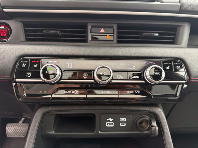 Used 2025 Honda Pilot Black Edition image 25