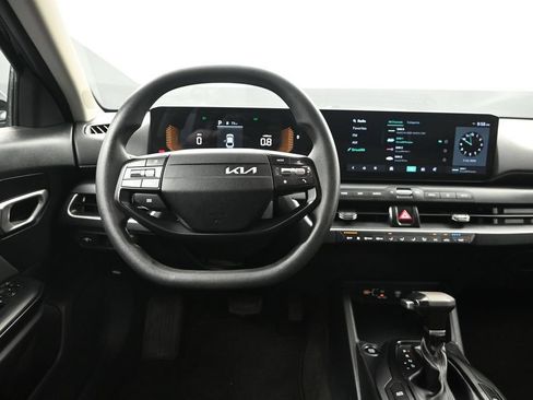 Certified 2025 Kia K4 FWD image 30