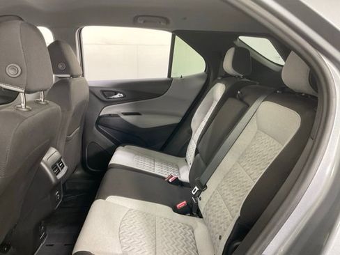 Used 2024 Chevrolet Equinox LT image 38