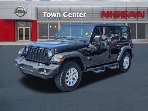 Used 2023 Jeep Wrangler Unlimited Sport w/ Sun And Sound Package AWD/4WD image 3