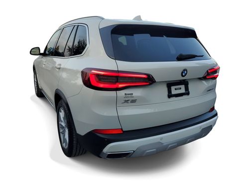Used 2020 BMW X5 sDrive40i w/ Premium Package RWD image 3