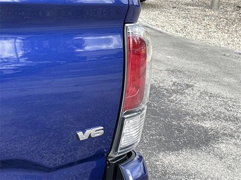 Used 2023 Toyota Tacoma Limited image 19