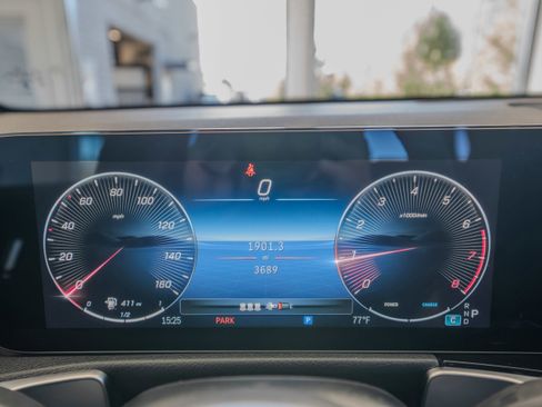 Certified 2025 Mercedes-Benz GLB 250 4MATIC image 10