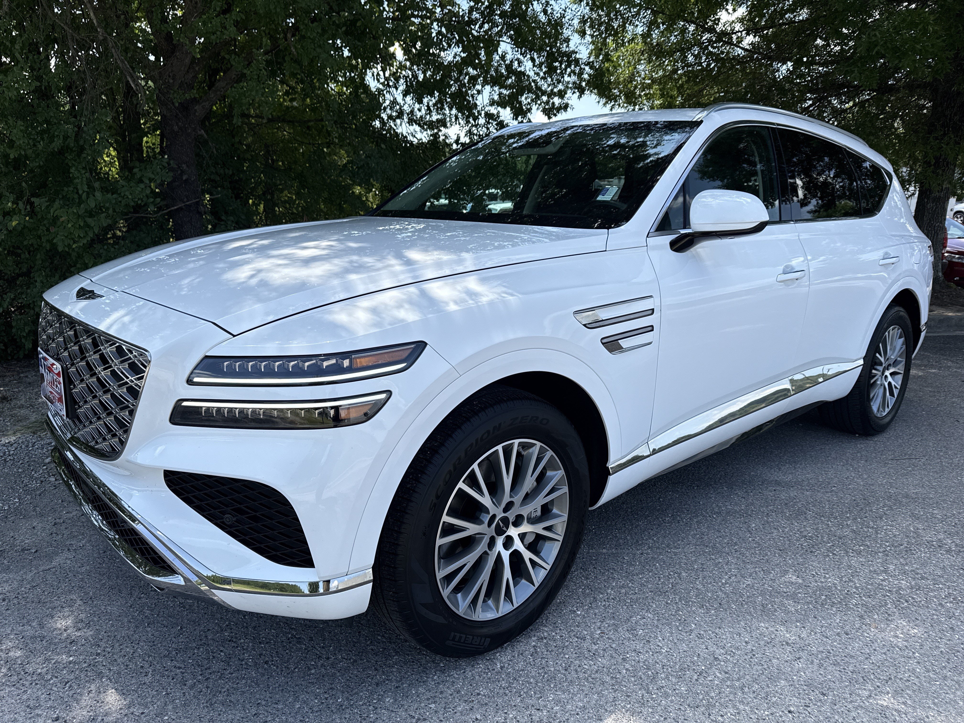Used 2025 Genesis GV80 2.5T Standard AWD/4WD image 3