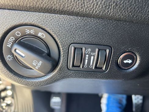 Used 2018 Dodge Challenger SXT Plus image 47