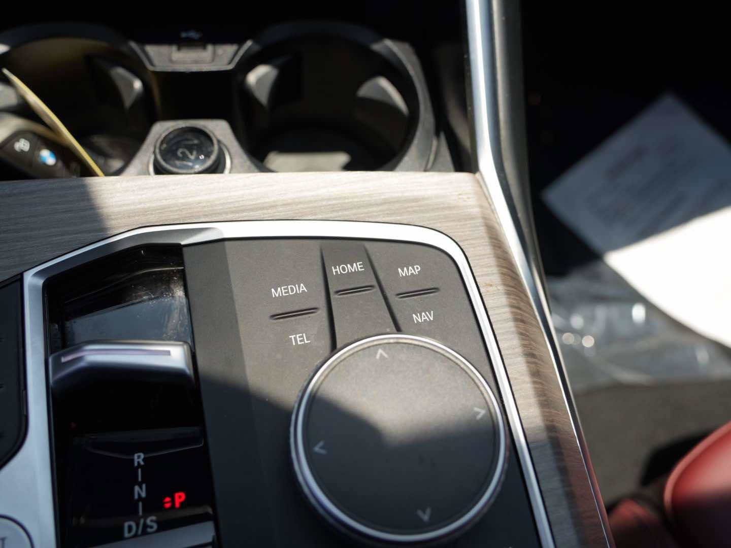 Used 2025 BMW 330i Sedan w/ Convenience Package RWD image 23