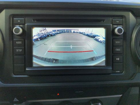 Used 2018 Toyota Tacoma SR w/ SR Convenience Package image 20