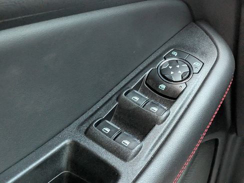 Certified 2024 Ford Edge ST-Line AWD/4WD image 24