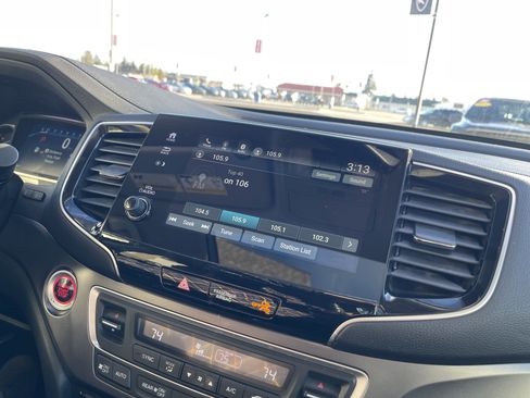 Used 2021 Honda Pilot EX-L image 22