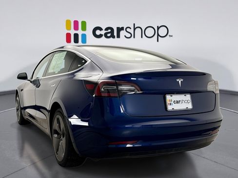 Used 2019 Tesla Model 3 Standard Range image 3